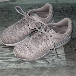 Nike Pink Sneakers for Everyday Comfort